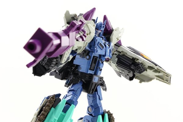 Mastermind Creations Carnifex Unofficial IDW Style Overlord Extensive In Hand Gallery 31 (31 of 31)